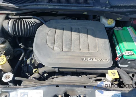 2013 Chrysler Town & Country Touring из США, поврежденный, VIN 2C4RC1BG2DR559835